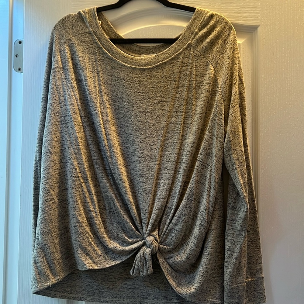 Long sleeve bottom tie jersey shirt